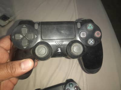 ps4 100% orignal controller gen1 n gen2 best condtion