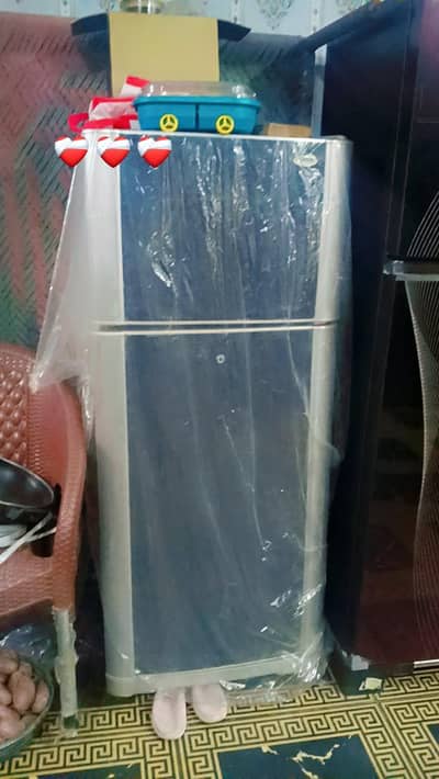 waves fridge for sale all ok