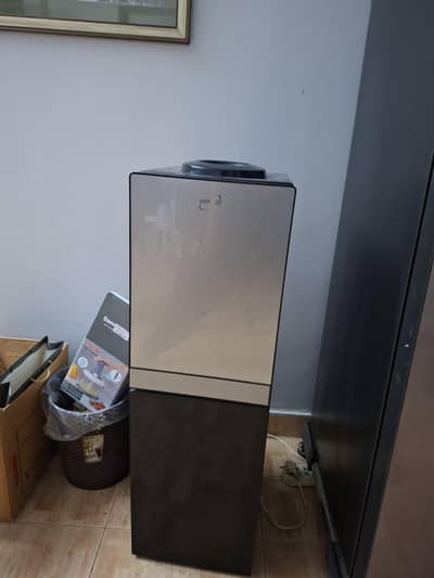 homage water dispenser