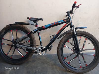 “Sportive Single-Speed Bicycle – New with Disc Brakes”