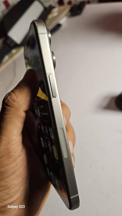 iPhone 15 Pro Max 256GB JV -90 battery scratch less- like new