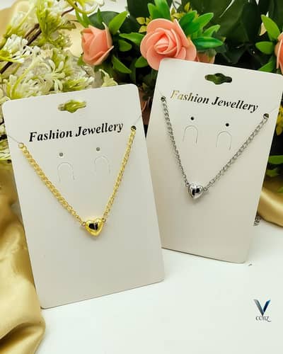 Stylish Girls Heart Necklace – Affordable Price Rs 450