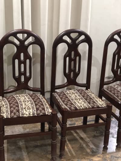 Best dinning table for home