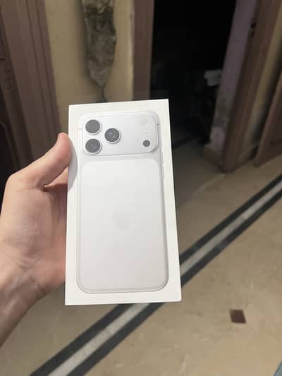 Iphone 17 pro max box pack