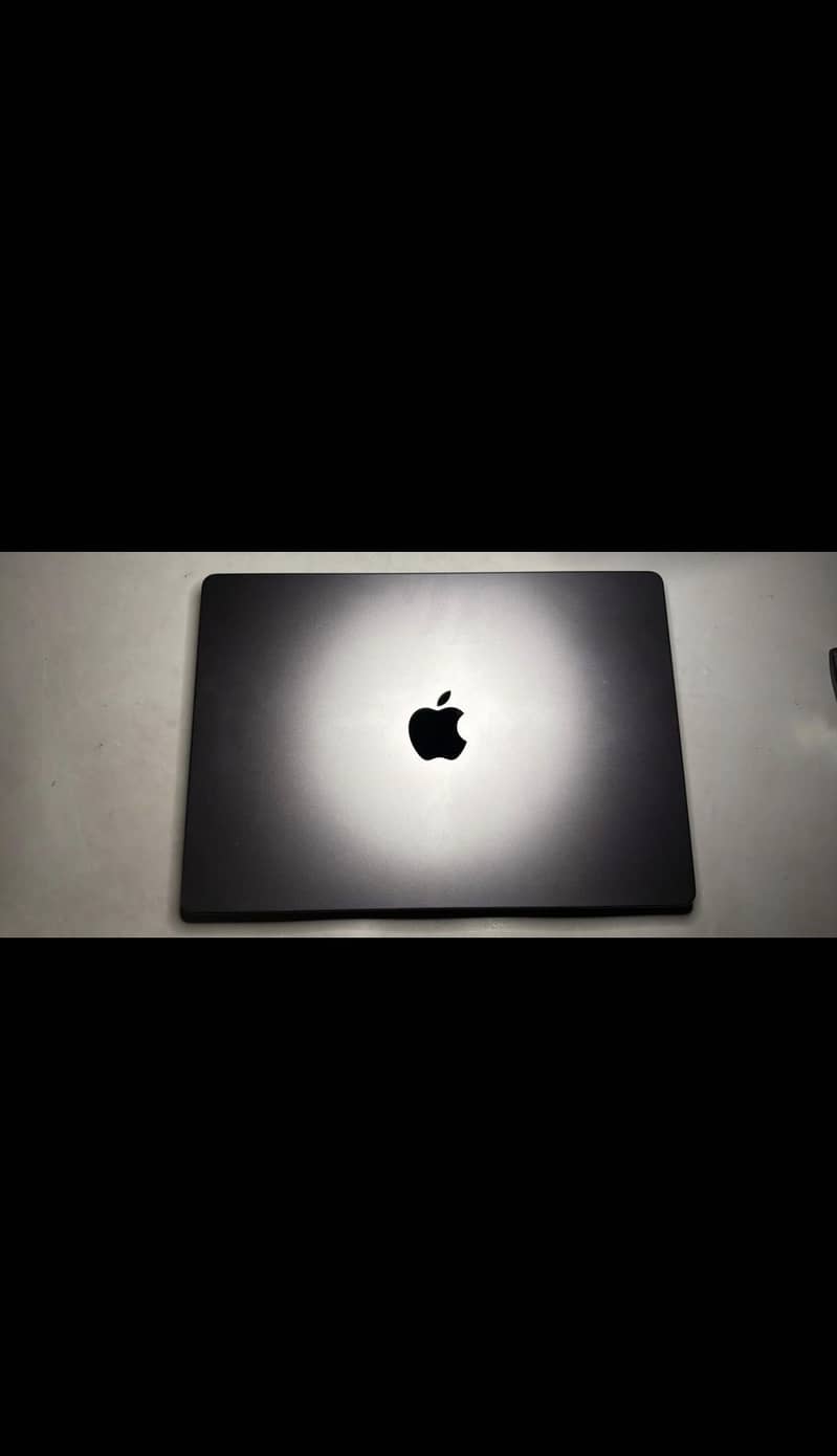 MacBook Pro m4 max 0