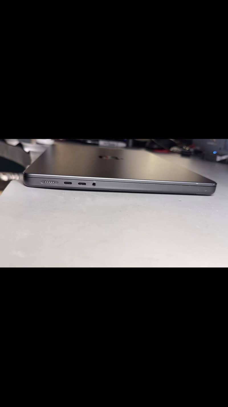 MacBook Pro m4 max 2