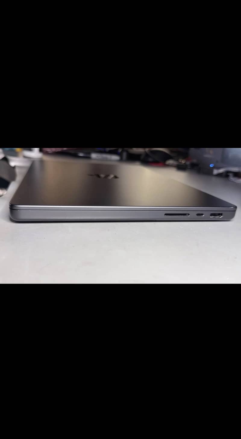 MacBook Pro m4 max 3