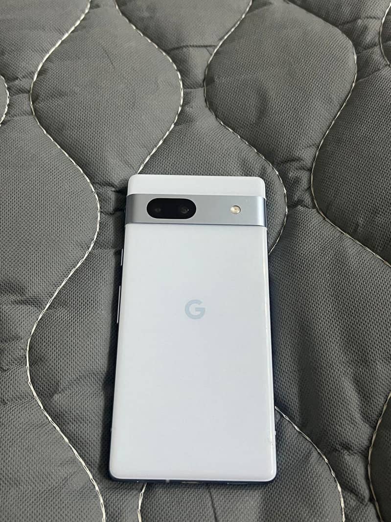 Google pixel 7a 10/10 4