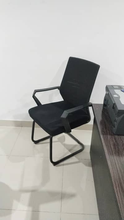Professional Office Chair | Comfortable | Strong Metal Frame | Like N