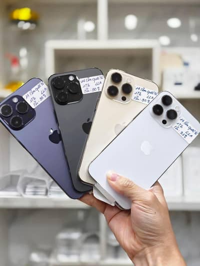 i Phone 8plus, 11,12,13,14,15 pro max on instalment Whatsap 3062623924