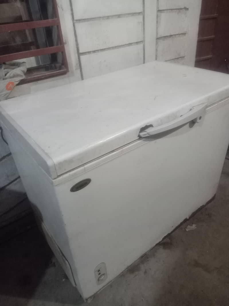 waves deep freezer 13 cubic feet 1