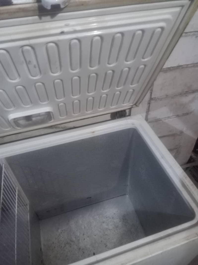 waves deep freezer 13 cubic feet 5