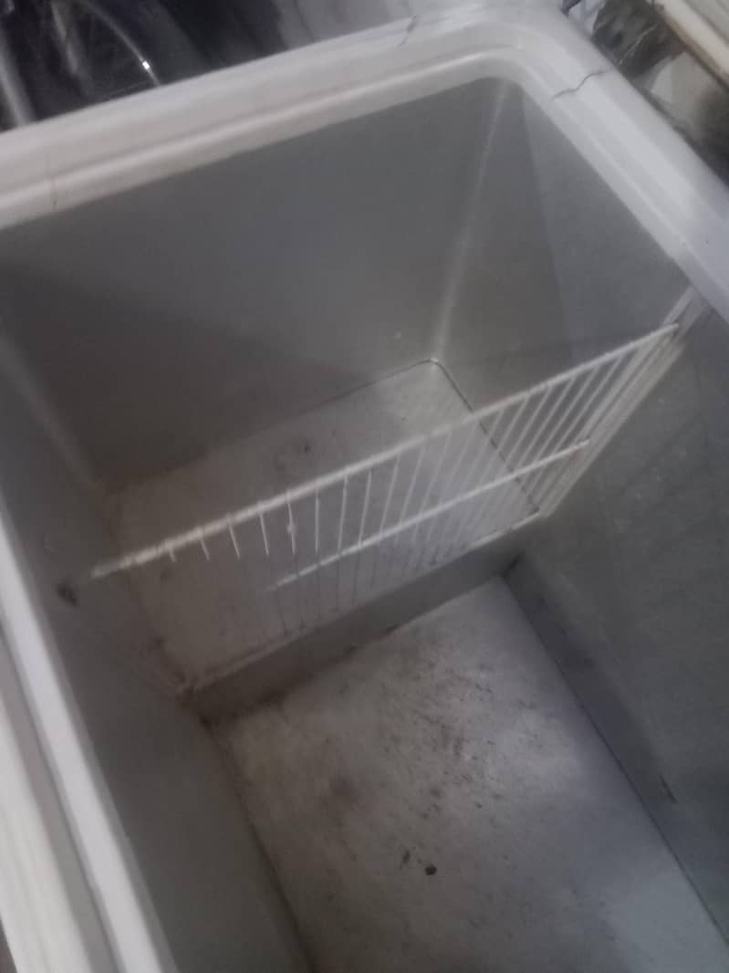 waves deep freezer 13 cubic feet 6