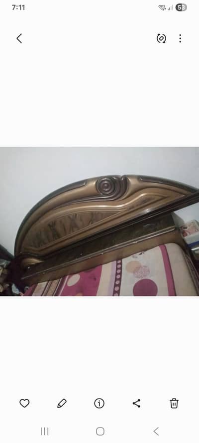 only bed available no demage