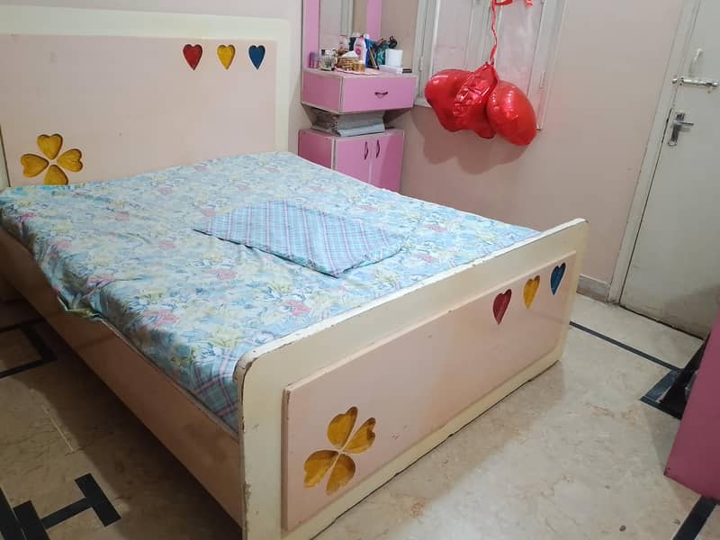 pink bed 1