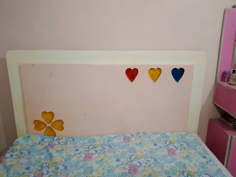 pink bed 3