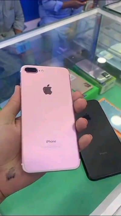 iPhone 7 plus 128 GB PTA approvedmy WhatsApp03313091788