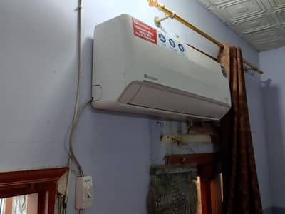 Dawlance ac DC inveter