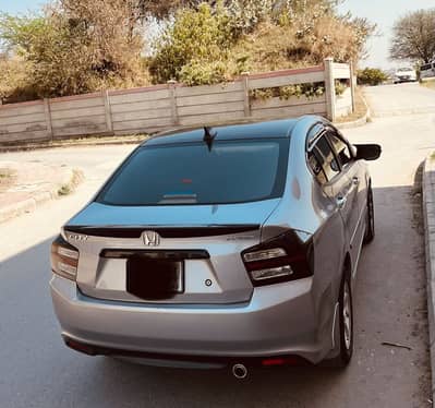 Honda city 1.5 aspire Manual 2017 model 2018 registered