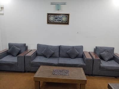 5 seater sofa for sale with table
