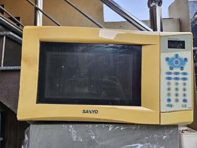 Sanyo microwave