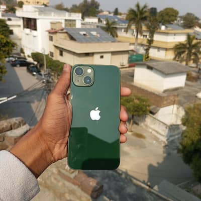 iphone 13 new condition 10/10 urgent sale contect number 03240520537