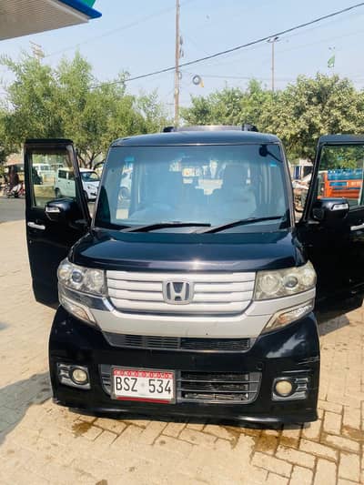 Honda N BOX Custom