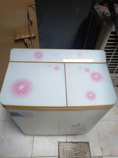 Kenwood washing machine with spinner