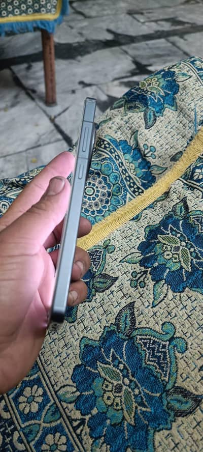 Oneplus ACe 5 . . 12/256 pubg 120 FPS Snapdragon 8gn 3