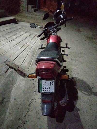 Honda prider CD 100