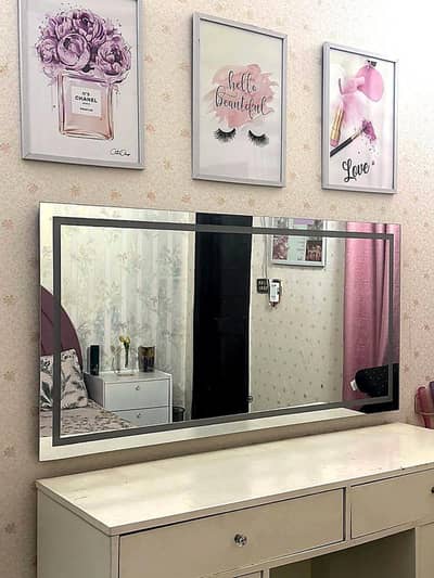 Dressing mirror