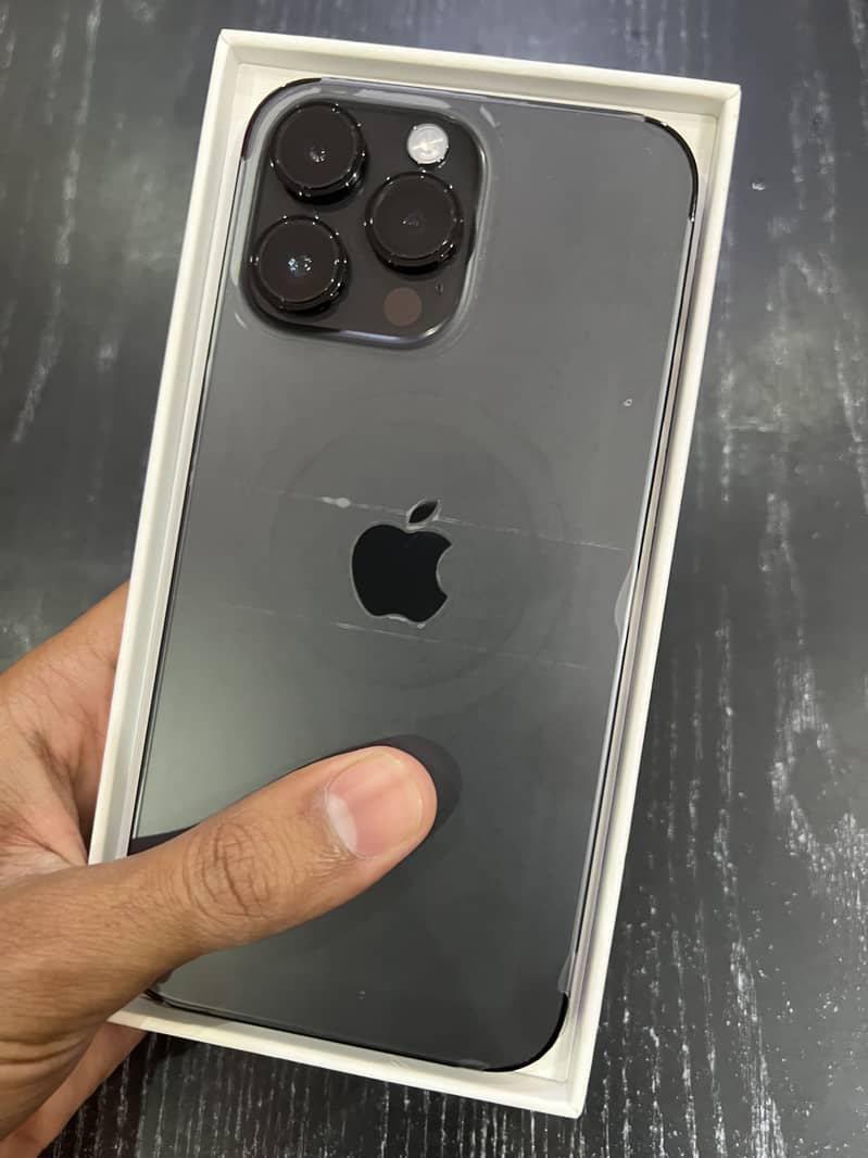 iPhone 14 Pro Max 2