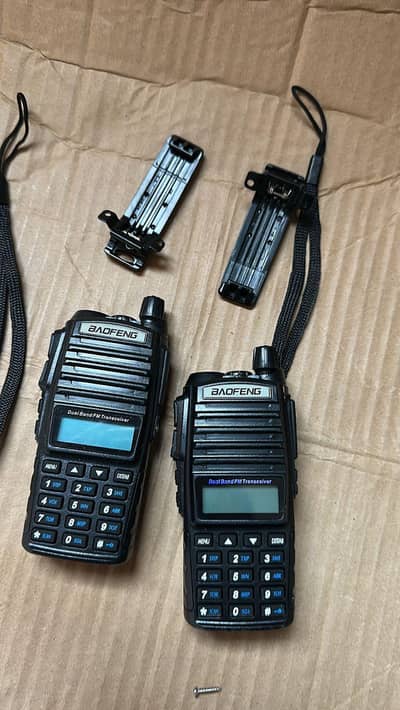 Uv82 walkie talkie