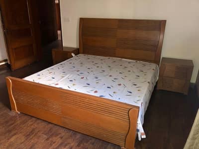 Bed with side tables