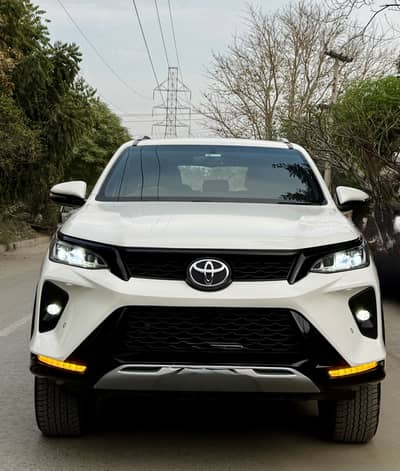 Toyota Fortuner Legendar 2022/2023