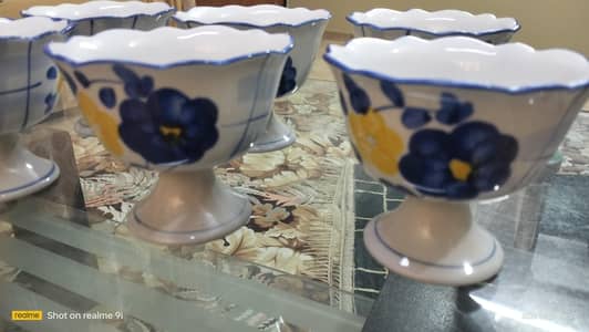 Ice cream bowls set