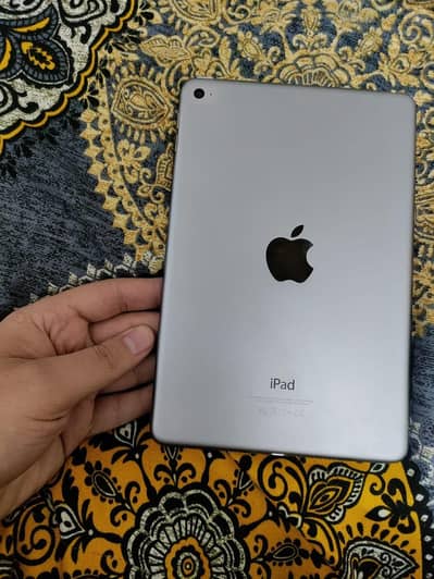 IPad Mini 4 Factory Unlock 128GB Excellent Condition Best Gaming