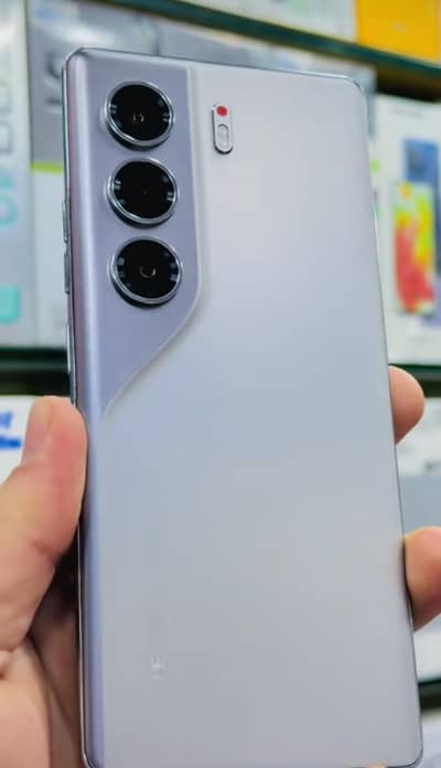 1 month use 11 months warranty available +933284277902