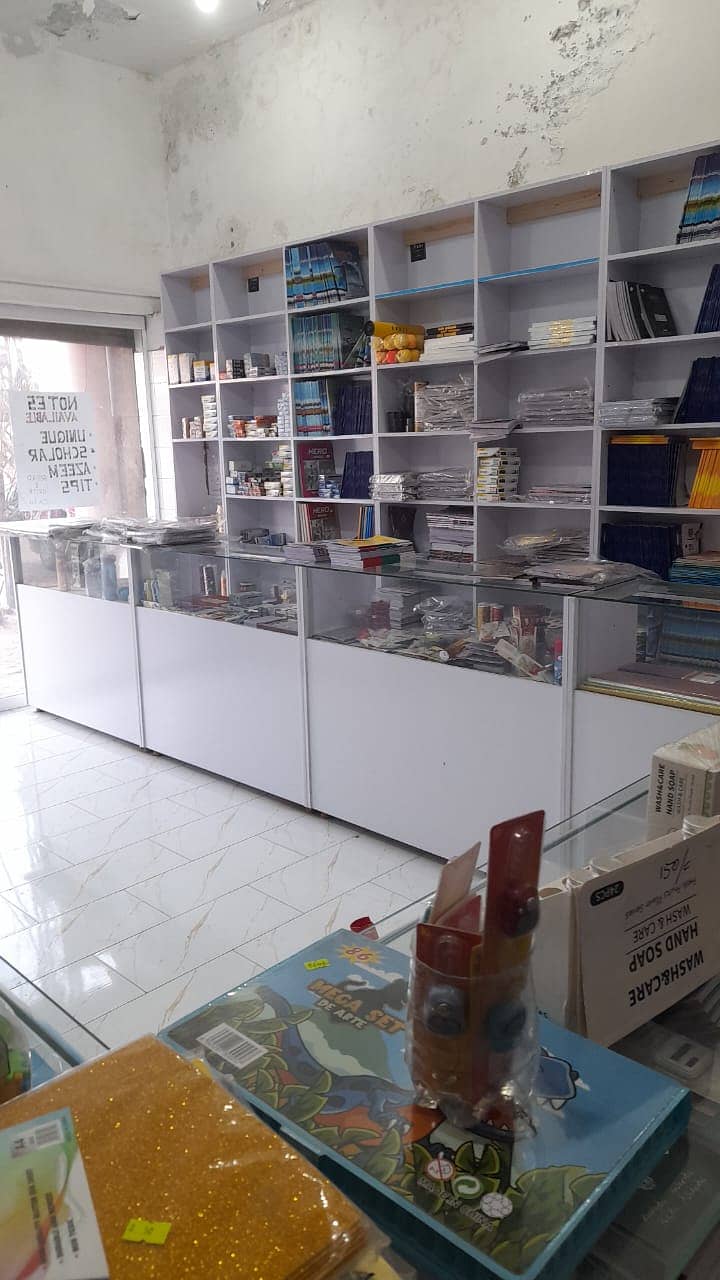 بکس اینڈ اسٹیشنری شاپ 2