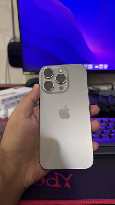 iPhone 15 Pro 10/10  HK Dual Physical PTA Approved