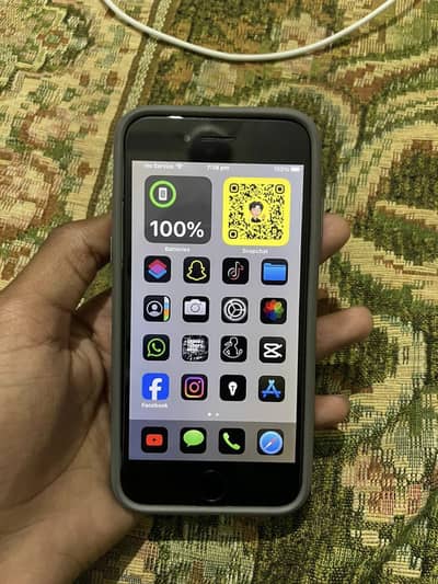 Exchange available all ok mobile onley bettrey change baki all ok 32gp