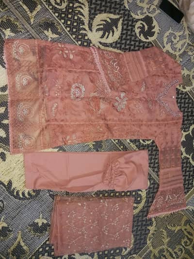 medium size organza suit