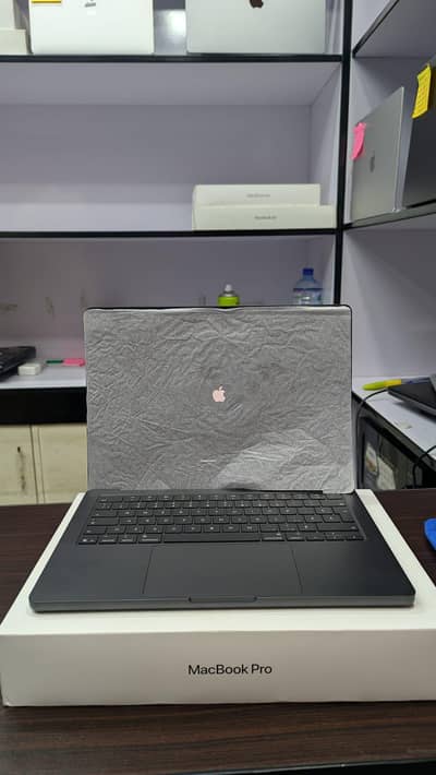 Macbook Pro M5 2025