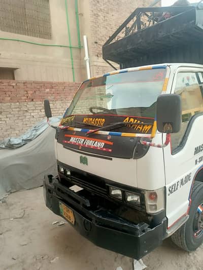 Master Truck 2005 Model 16ft