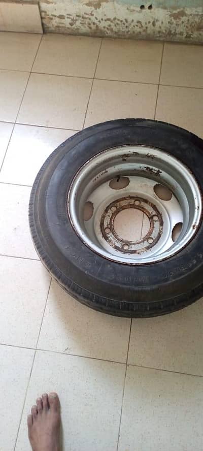 tyre with rims brand new for sale 650number For sale contact0314679007