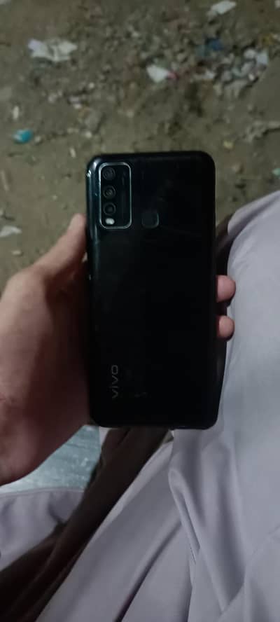 vivoY30 used mobile 10 by 10 condition