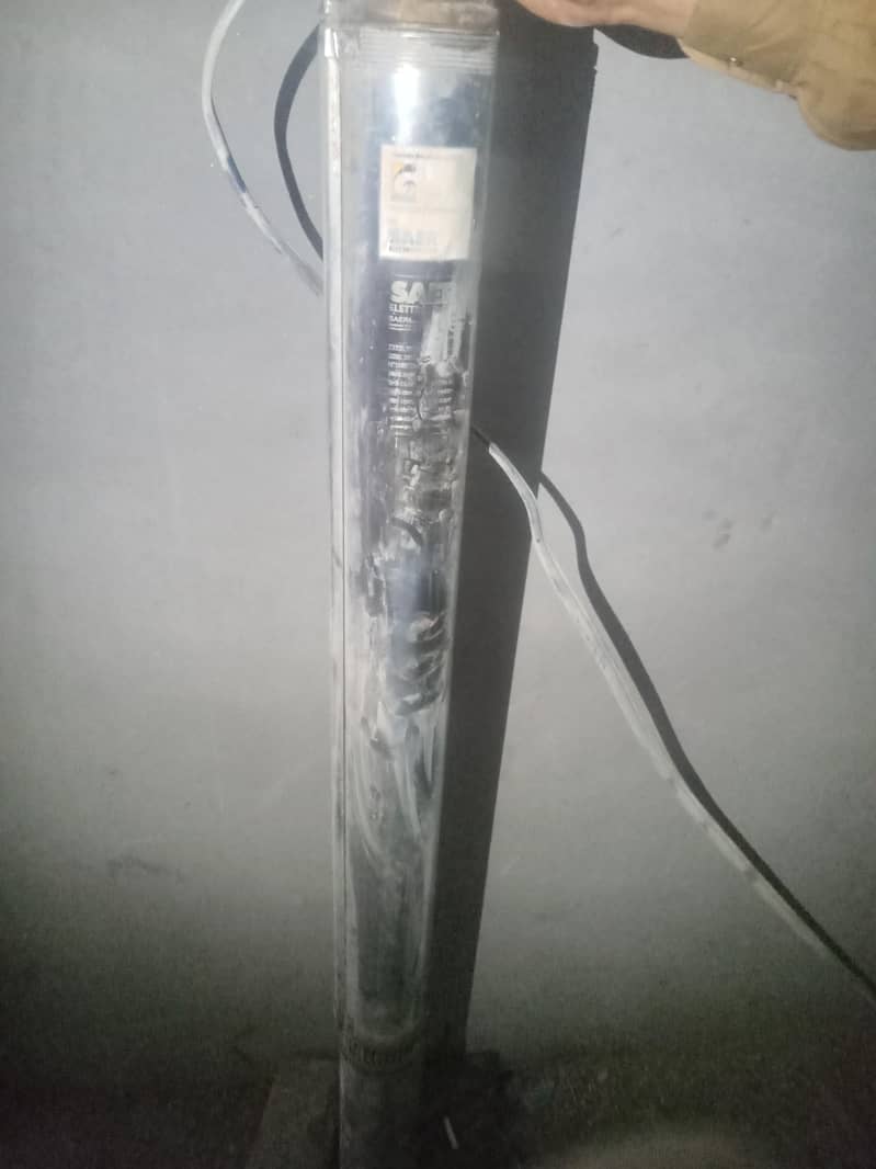 میزیل پمپ  بمعہ 8 پیپ لوہے کے بمعہ کنکشن تار بھی 1