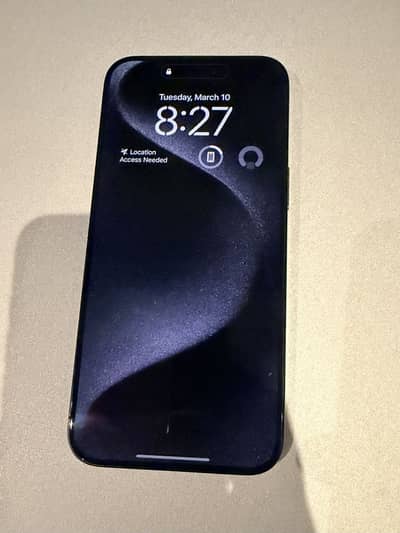 iPhone 15 pro max scratch less 10/10