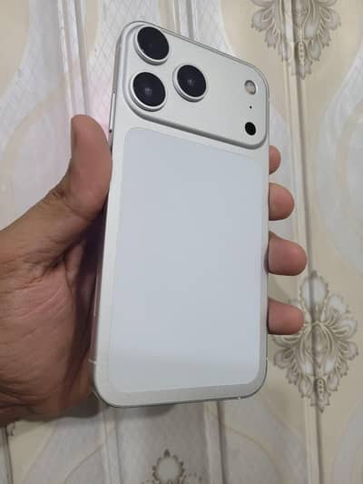  iPhone XR – Converted to 17 Pro Look (64GB)