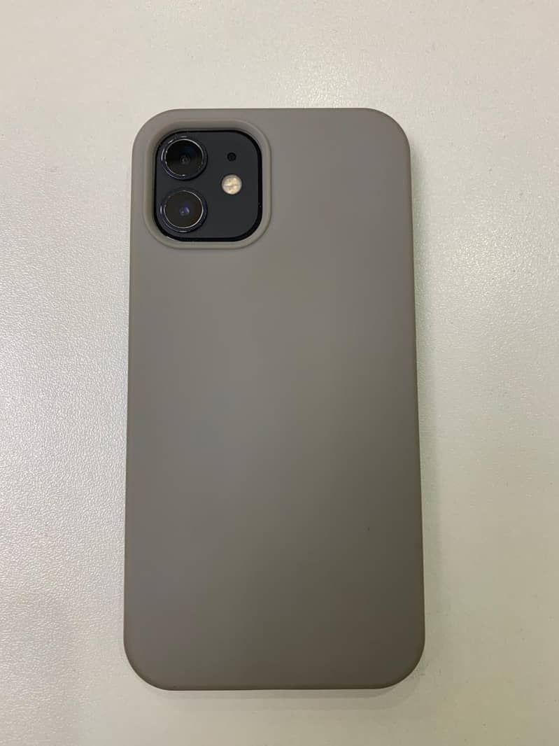 iPhone 12 0